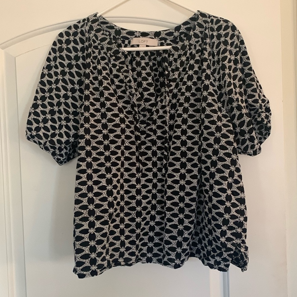 Black and white blouse Loft size L